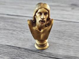 Ancien petit buste cachet en bronze, prix 120 euros 