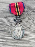 Ancienne médaille décoration belge, prix 50 euros 