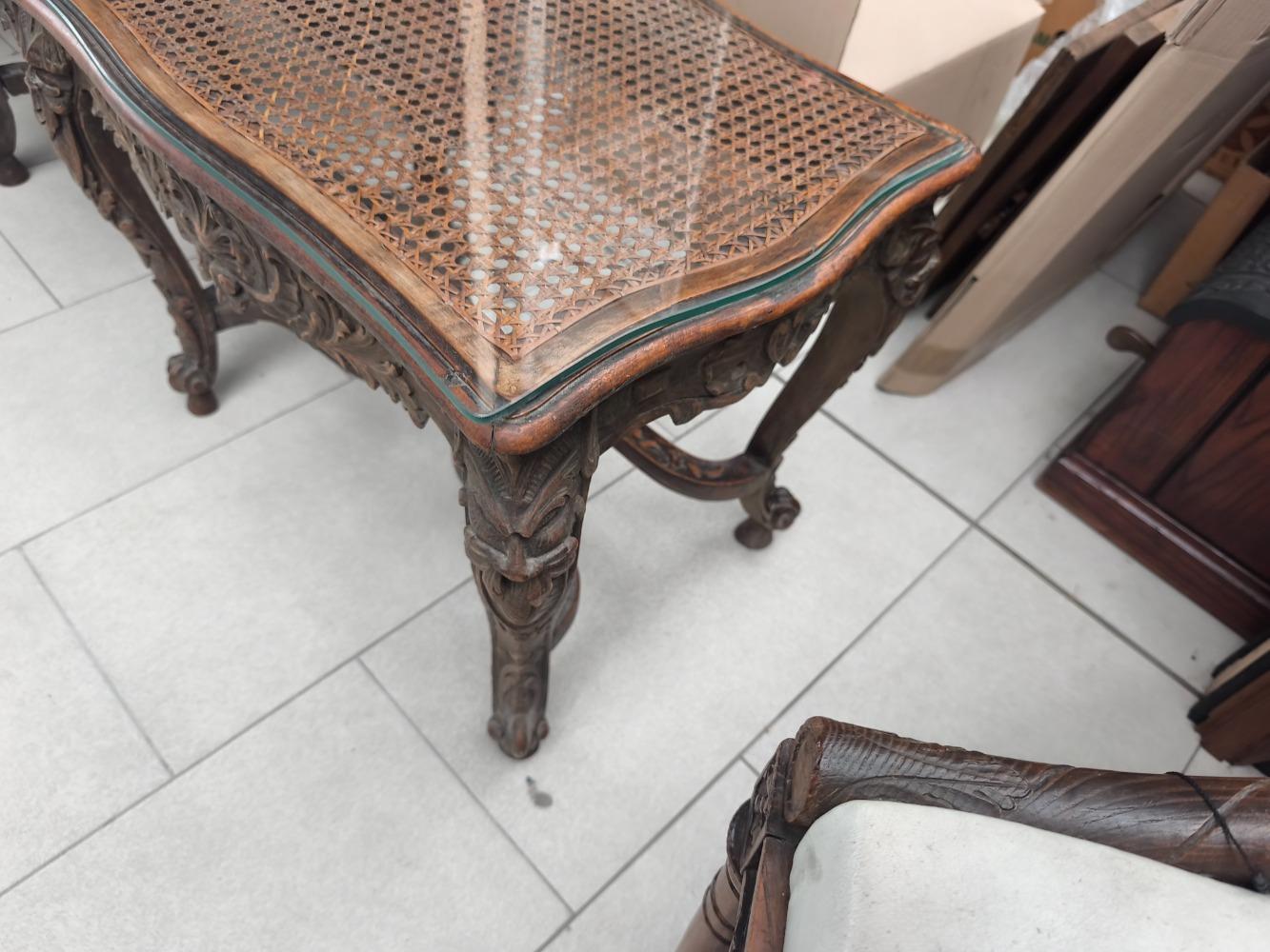 Banquette sculpté 