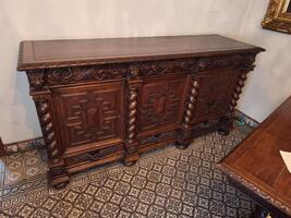 Dressoir en chêne -750 euros 