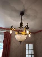 Lustre en bronze -300 euros 