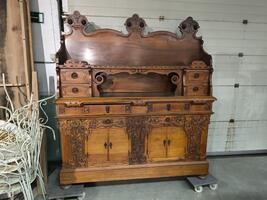 Meuble yougenstyle en noyer -1200 euros 