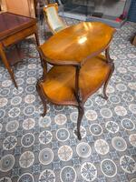 Milieu de pièce en acajou -450 euros 