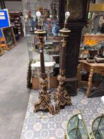 Paire de luminaires en résine rococo , 700 euros 