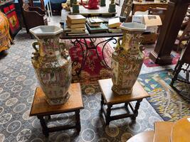 Paires de vases asiatiques 