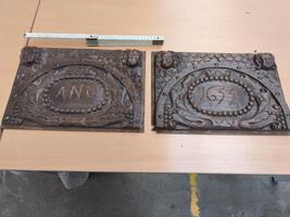 Panneaux en bois sculpté 18 ème 