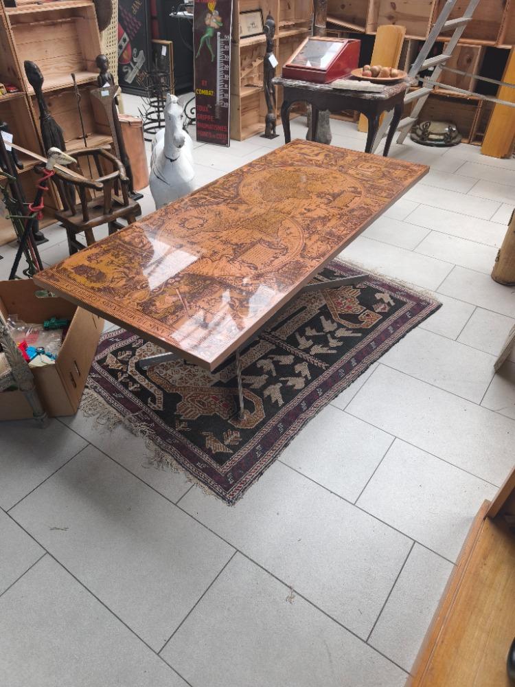 Table de salon vintage map monde